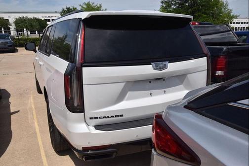 Crystal White Tricoat 2023 Cadillac Escalade ESV Sport Platinum