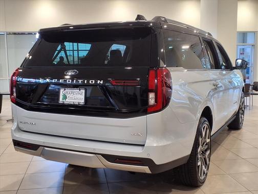 Space Silver Metallic 2026 Ford Expedition Max Platinum