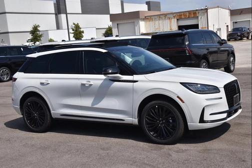 2025 Lincoln Corsair Premiere