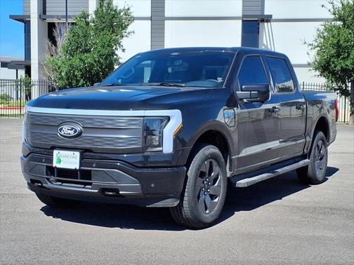2025 Ford F-150 Lightning LARIAT