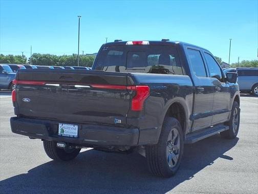2025 Ford F-150 Lightning LARIAT