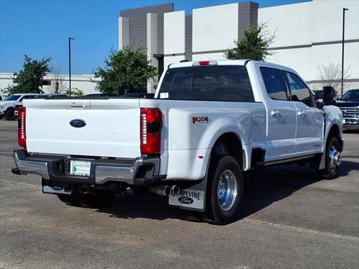 2025 Ford F-350 Lariat