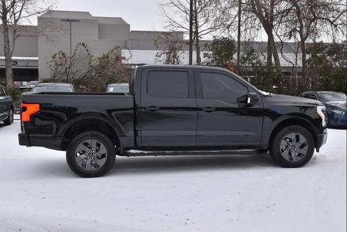 2024 Ford F-150 Lightning Flash
