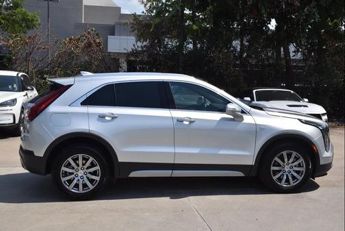 2021 Cadillac XT4 Premium Luxury