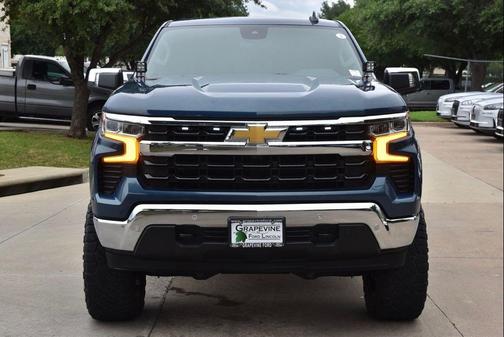 Lakeshore Blue Metallic 2024 Chevrolet Silverado 1500 LT