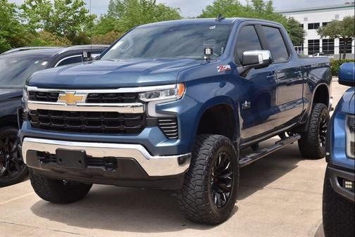Lakeshore Blue Metallic 2024 Chevrolet Silverado 1500 LT