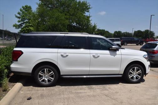 2022 Ford Expedition Max XLT