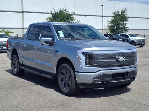 2025 Ford F-150 Lightning LARIAT