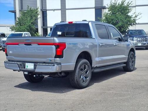 2025 Ford F-150 Lightning LARIAT