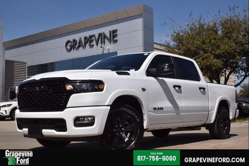 Bright White Clearcoat 2026 RAM 1500 Big Horn/Lone Star