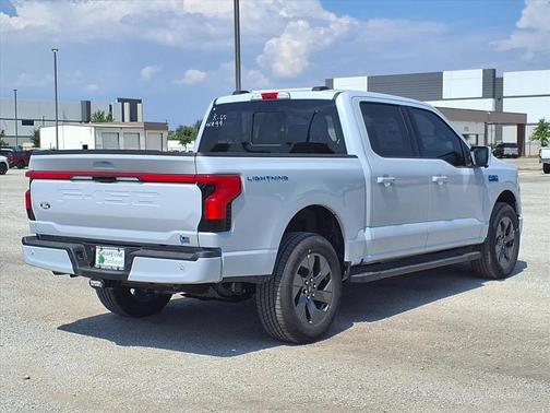 2025 Ford F-150 Lightning LARIAT