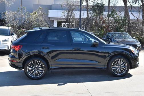 2023 Audi Q3 Premium 40 TFSI quattro Tiptronic