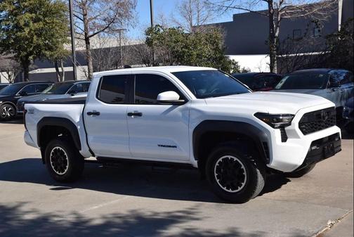 2024 Toyota Tacoma TRD Off Road