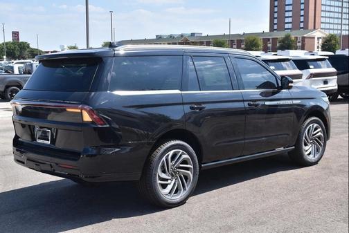 2025 Lincoln Navigator Reserve