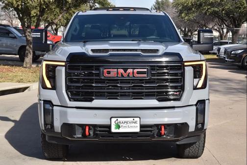 2024 GMC Sierra 2500 AT4