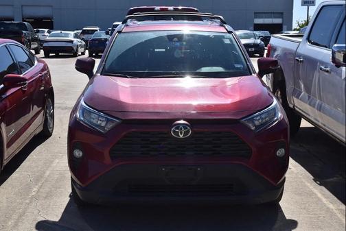 2020 Toyota RAV4 XLE