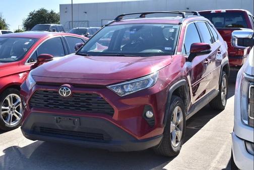 2020 Toyota RAV4 XLE