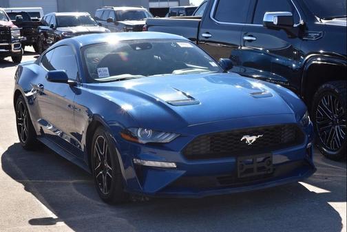 2022 Ford Mustang EcoBoost