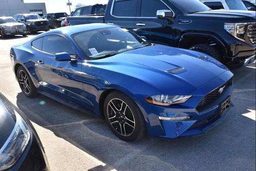 2022 Ford Mustang EcoBoost