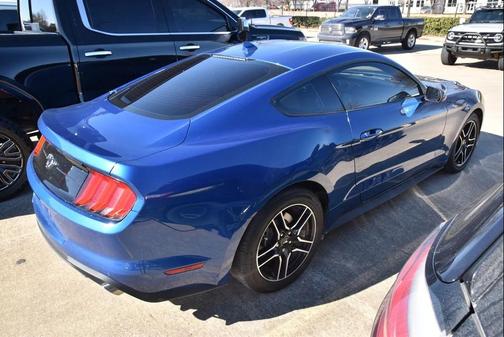 2022 Ford Mustang EcoBoost