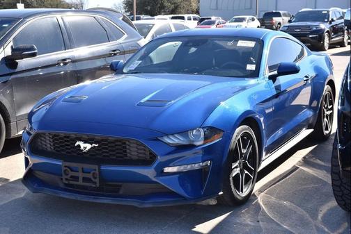 2022 Ford Mustang EcoBoost