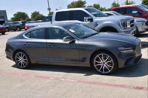 2025 Genesis G70 2.5T RWD