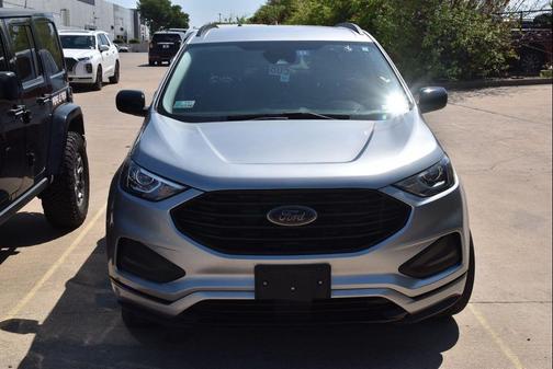 Iconic Silver Metallic 2023 Ford Edge SE