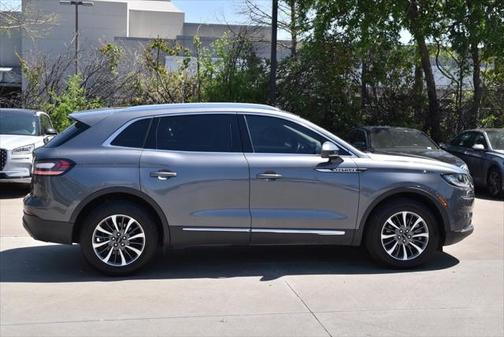 2022 Lincoln Nautilus Standard