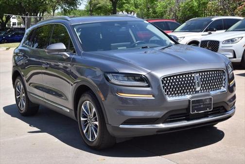 2022 Lincoln Nautilus Standard