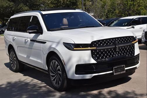 2025 Lincoln Navigator Black Label