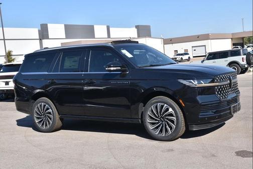 2025 Lincoln Navigator Black Label