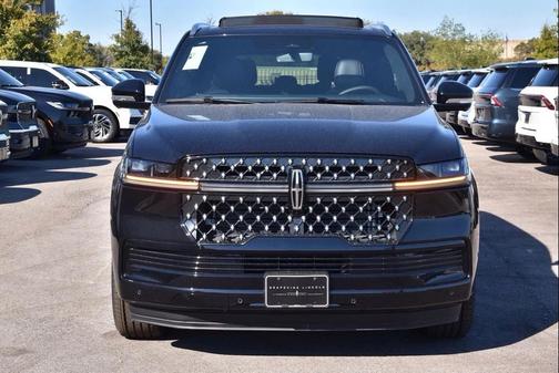 2025 Lincoln Navigator Black Label