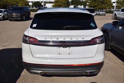 2021 Lincoln Nautilus Reserve