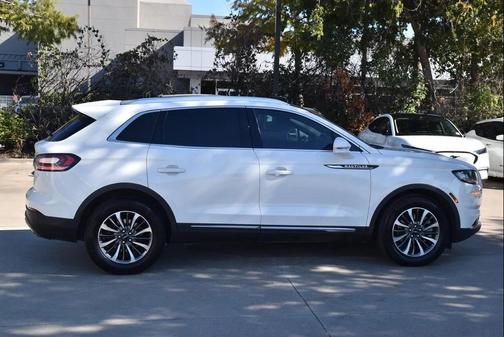 2021 Lincoln Nautilus Reserve