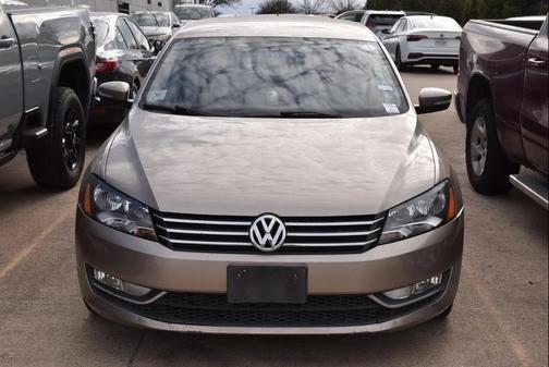 2015 Volkswagen Passat 1.8T Limited Edition