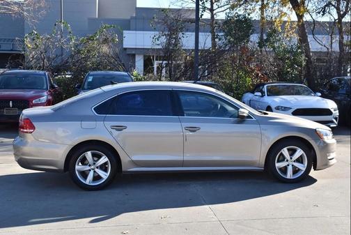 2015 Volkswagen Passat 1.8T Limited Edition