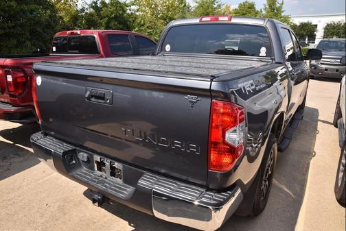 2018 Toyota Tundra SR5
