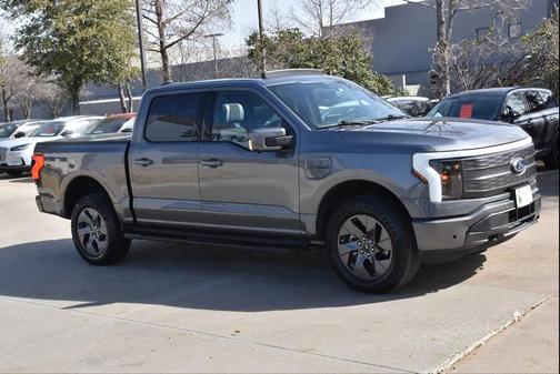 2023 Ford F-150 Lightning LARIAT
