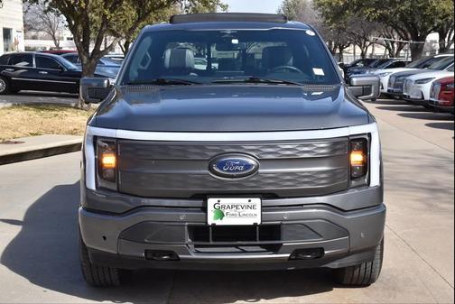 2023 Ford F-150 Lightning LARIAT