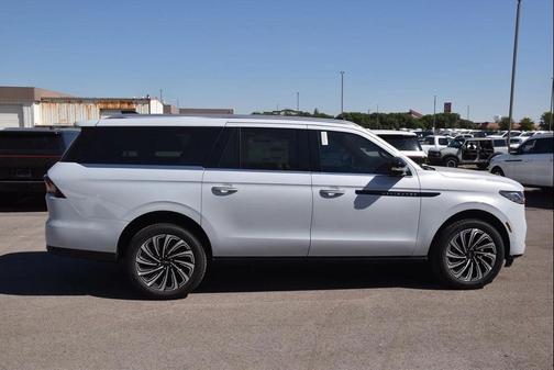 2025 Lincoln Navigator Black Label