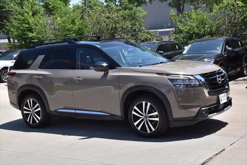 2023 Nissan Pathfinder Platinum 4WD
