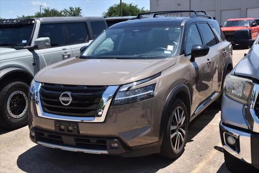 2023 Nissan Pathfinder Platinum 4WD