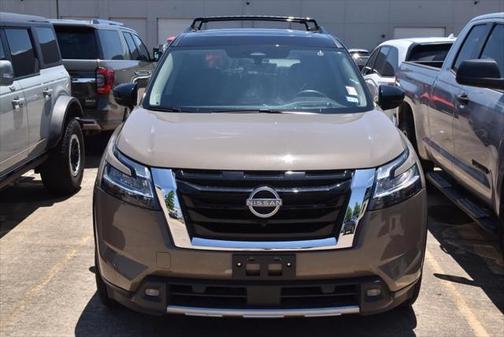 2023 Nissan Pathfinder Platinum 4WD