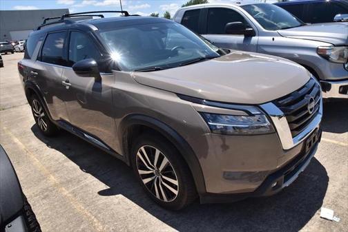 2023 Nissan Pathfinder Platinum 4WD