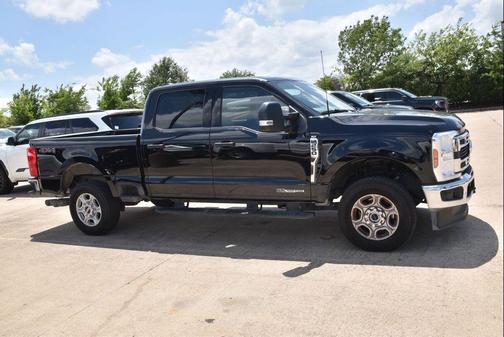 Agate Black 2026 Ford F-250 XLT