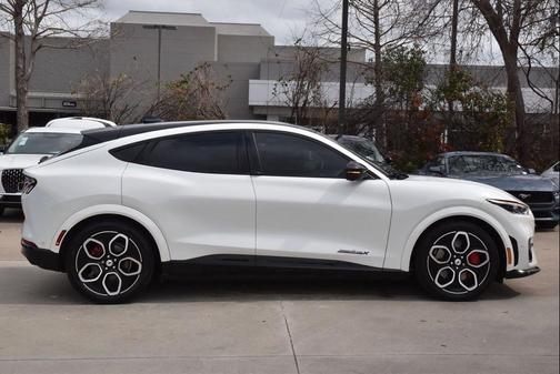 Star White Metallic Tri-Coat 2023 Ford Mustang Mach-E GT