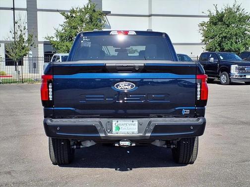 2025 Ford F-150 Lightning Flash