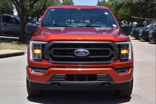 Hot Pepper Red Metallic Tinted Clearcoat 2023 Ford F-150 XLT