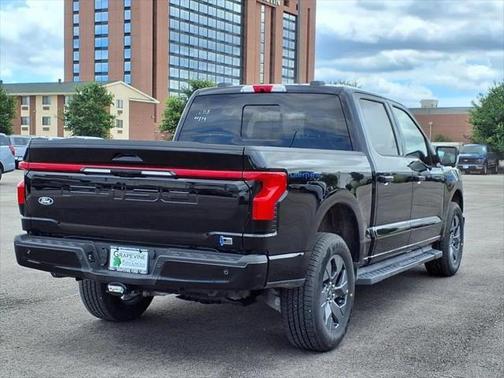 2025 Ford F-150 Lightning LARIAT