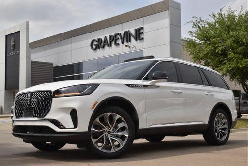 Pristine White Metallic Tri-Coat 2026 Lincoln Aviator Reserve AWD